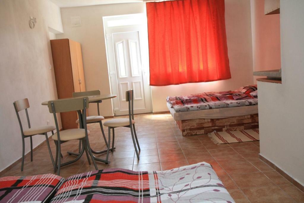 Penzion Atlas Sturovo Exterior photo