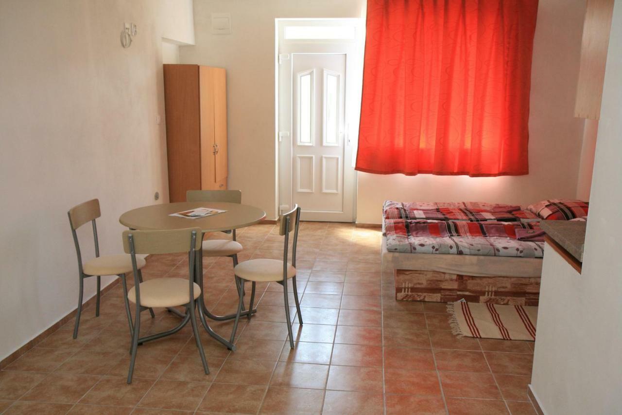 Penzion Atlas Sturovo Exterior photo